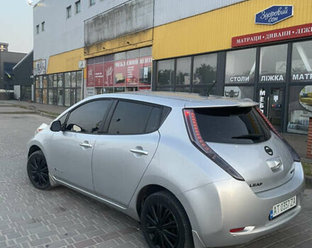 Сірий Ніссан Ліф, об'ємом двигуна 0 л та пробігом 310 тис. км за 4700 $, фото 1 на Automoto.ua