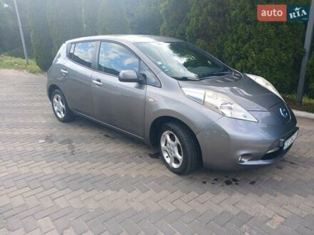 Сірий Ніссан Ліф, об'ємом двигуна 0 л та пробігом 142 тис. км за 7200 $, фото 1 на Automoto.ua