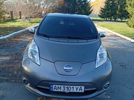 Ніссан Ліф 2014 у Бердичеве на Automoto.ua Сірий Ніссан Ліф, об'ємом двигуна 0 л та пробігом 244 тис. км за 5999 $, фото 1 на Automoto.ua