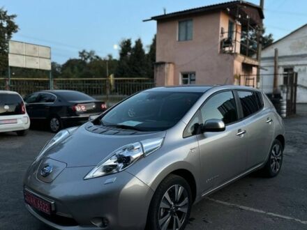Сірий Ніссан Ліф, об'ємом двигуна 0 л та пробігом 111 тис. км за 7200 $, фото 1 на Automoto.ua