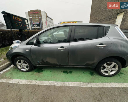 Серый Ниссан Лиф, объемом двигателя 0 л и пробегом 130 тыс. км за 7500 $, фото 1 на Automoto.ua