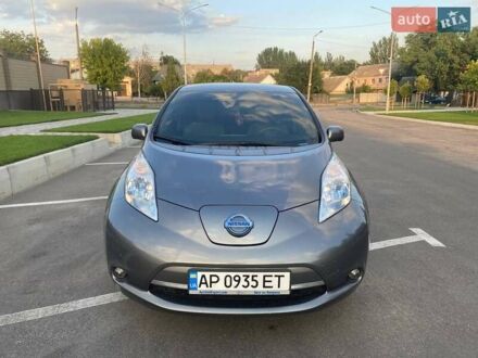 Сірий Ніссан Ліф, об'ємом двигуна 0 л та пробігом 119 тис. км за 8000 $, фото 1 на Automoto.ua