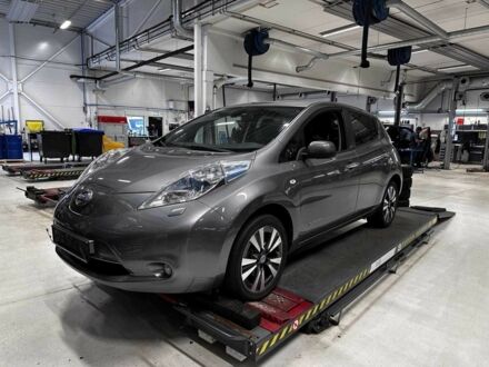 Серый Ниссан Лиф, объемом двигателя 0 л и пробегом 125 тыс. км за 5900 $, фото 1 на Automoto.ua