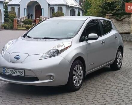 Сірий Ніссан Ліф, об'ємом двигуна 0 л та пробігом 118 тис. км за 6600 $, фото 1 на Automoto.ua