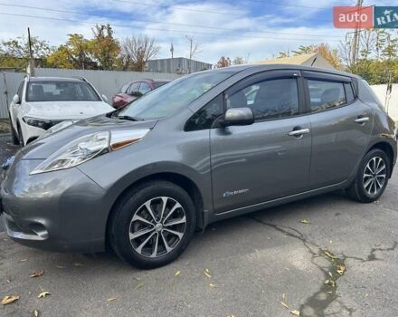 Ниссан Лиф 2014 в Одессе на Automoto.ua Серый Ниссан Лиф, объемом двигателя 0 л и пробегом 186 тыс. км за 6700 $, фото 1 на Automoto.ua