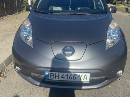 Серый Ниссан Лиф, объемом двигателя 0 л и пробегом 160 тыс. км за 7000 $, фото 1 на Automoto.ua