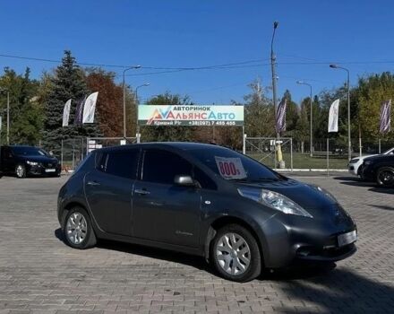 Сірий Ніссан Ліф, об'ємом двигуна 2.4 л та пробігом 196 тис. км за 5900 $, фото 1 на Automoto.ua