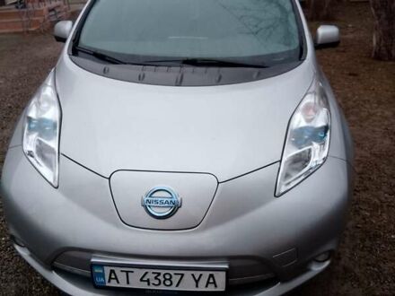 Серый Ниссан Лиф, объемом двигателя 0 л и пробегом 103 тыс. км за 11500 $, фото 1 на Automoto.ua