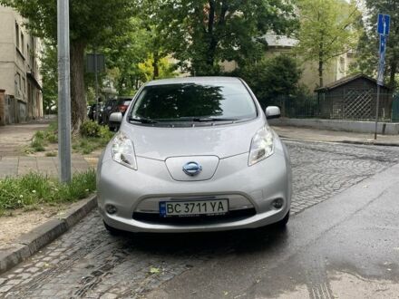 Ніссан Ліф 2014 у Львові на Automoto.ua Сірий Ніссан Ліф, об'ємом двигуна 0 л та пробігом 136 тис. км за 8000 $, фото 1 на Automoto.ua