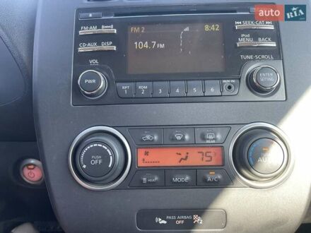 Ниссан Лиф 2014 в Кривом Роге на Automoto.ua Серый Ниссан Лиф, объемом двигателя 0 л и пробегом 107 тыс. км за 7200 $, фото 1 на Automoto.ua