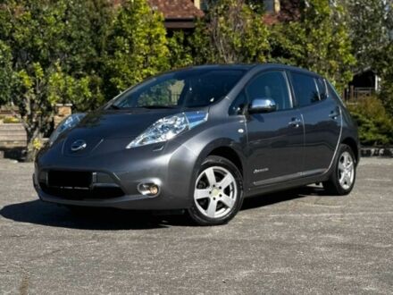 Серый Ниссан Лиф, объемом двигателя 0 л и пробегом 92 тыс. км за 6700 $, фото 1 на Automoto.ua