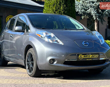 Серый Ниссан Лиф, объемом двигателя 0 л и пробегом 111 тыс. км за 5999 $, фото 1 на Automoto.ua