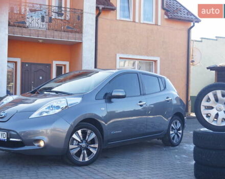 Серый Ниссан Лиф, объемом двигателя 0 л и пробегом 185 тыс. км за 6888 $, фото 1 на Automoto.ua