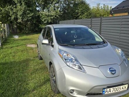 Серый Ниссан Лиф, объемом двигателя 0 л и пробегом 141 тыс. км за 7500 $, фото 1 на Automoto.ua