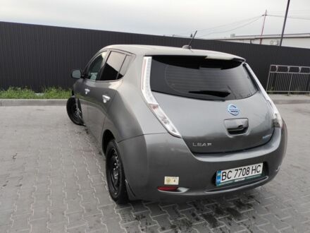 Сірий Ніссан Ліф, об'ємом двигуна 0 л та пробігом 196 тис. км за 5499 $, фото 1 на Automoto.ua