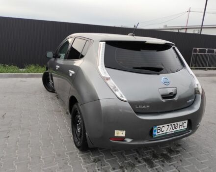 Серый Ниссан Лиф, объемом двигателя 0 л и пробегом 196 тыс. км за 5499 $, фото 1 на Automoto.ua