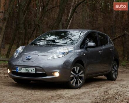 Серый Ниссан Лиф, объемом двигателя 0 л и пробегом 151 тыс. км за 7300 $, фото 1 на Automoto.ua