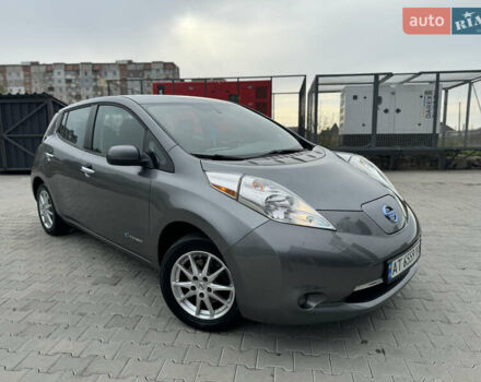 Серый Ниссан Лиф, объемом двигателя 0 л и пробегом 96 тыс. км за 5800 $, фото 1 на Automoto.ua