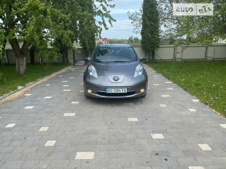 Ніссан Ліф 2015 у Тернополі на Automoto.ua Сірий Ніссан Ліф, об'ємом двигуна 0 л та пробігом 55 тис. км за 11900 $, фото 1 на Automoto.ua