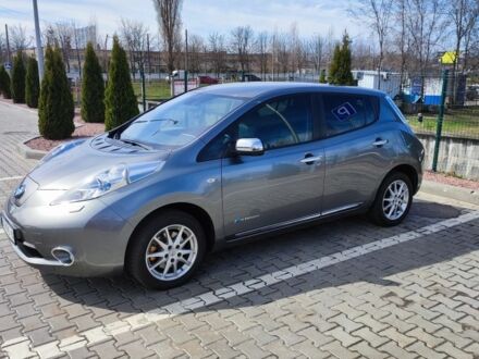 Серый Ниссан Лиф, объемом двигателя 0 л и пробегом 156 тыс. км за 7400 $, фото 1 на Automoto.ua