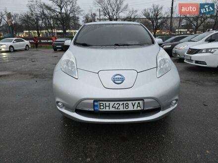 Серый Ниссан Лиф, объемом двигателя 0 л и пробегом 103 тыс. км за 6999 $, фото 1 на Automoto.ua