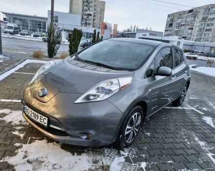 Сірий Ніссан Ліф, об'ємом двигуна 0 л та пробігом 166 тис. км за 6800 $, фото 1 на Automoto.ua