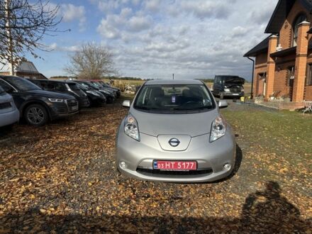 Сірий Ніссан Ліф, об'ємом двигуна 0 л та пробігом 128 тис. км за 6500 $, фото 1 на Automoto.ua