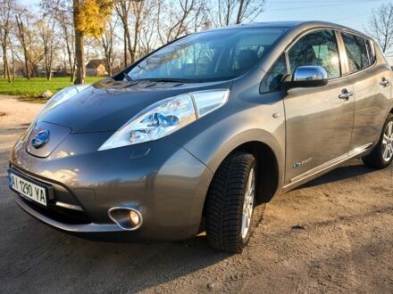 Сірий Ніссан Ліф, об'ємом двигуна 0 л та пробігом 192 тис. км за 7000 $, фото 1 на Automoto.ua