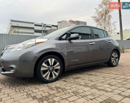 Серый Ниссан Лиф, объемом двигателя 0 л и пробегом 210 тыс. км за 12500 $, фото 1 на Automoto.ua