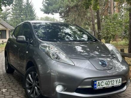 Ніссан Ліф 2015 у Рожище на Automoto.ua Сірий Ніссан Ліф, об'ємом двигуна 0 л та пробігом 130 тис. км за 9000 $, фото 1 на Automoto.ua