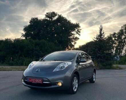 Сірий Ніссан Ліф, об'ємом двигуна 0 л та пробігом 99 тис. км за 7400 $, фото 1 на Automoto.ua
