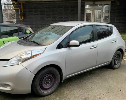 Сірий Ніссан Ліф, об'ємом двигуна 0 л та пробігом 290 тис. км за 3800 $, фото 1 на Automoto.ua