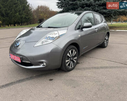 Ниссан Лиф 2016 в Ровно на Automoto.ua Серый Ниссан Лиф, объемом двигателя 0 л и пробегом 133 тыс. км за 6499 $, фото 1 на Automoto.ua