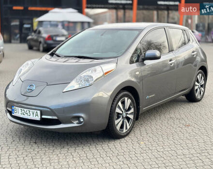 Серый Ниссан Лиф, объемом двигателя 0 л и пробегом 65 тыс. км за 9000 $, фото 1 на Automoto.ua