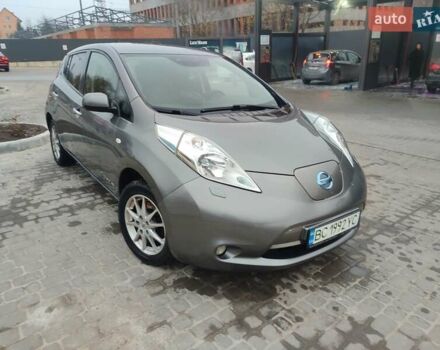 Сірий Ніссан Ліф, об'ємом двигуна 0 л та пробігом 220 тис. км за 5600 $, фото 1 на Automoto.ua
