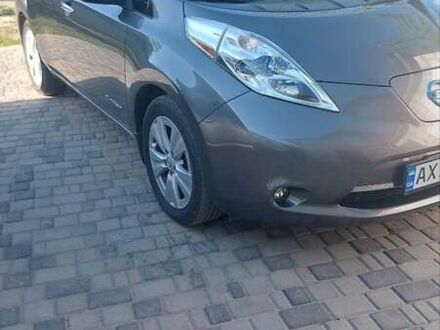 Сірий Ніссан Ліф, об'ємом двигуна 0 л та пробігом 92 тис. км за 9000 $, фото 1 на Automoto.ua