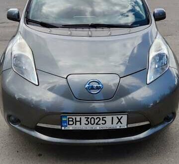 Серый Ниссан Лиф, объемом двигателя 0 л и пробегом 84 тыс. км за 9000 $, фото 1 на Automoto.ua