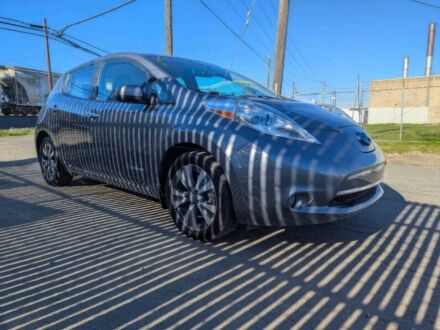 Серый Ниссан Лиф, объемом двигателя 0 л и пробегом 71 тыс. км за 1050 $, фото 1 на Automoto.ua