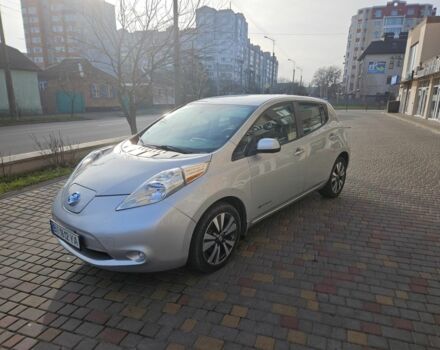 Сірий Ніссан Ліф, об'ємом двигуна 0 л та пробігом 57 тис. км за 9900 $, фото 1 на Automoto.ua