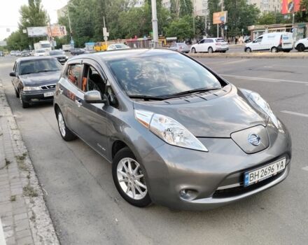 Сірий Ніссан Ліф, об'ємом двигуна 0 л та пробігом 63 тис. км за 7974 $, фото 1 на Automoto.ua