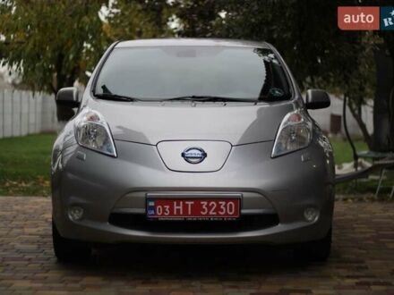 Сірий Ніссан Ліф, об'ємом двигуна 0 л та пробігом 111 тис. км за 8400 $, фото 1 на Automoto.ua