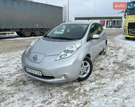 Серый Ниссан Лиф, объемом двигателя 0 л и пробегом 143 тыс. км за 7200 $, фото 1 на Automoto.ua