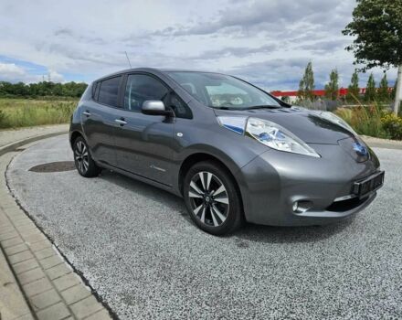 Серый Ниссан Лиф, объемом двигателя 0 л и пробегом 64 тыс. км за 3000 $, фото 1 на Automoto.ua