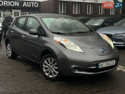 Серый Ниссан Лиф, объемом двигателя 0 л и пробегом 102 тыс. км за 8200 $, фото 1 на Automoto.ua