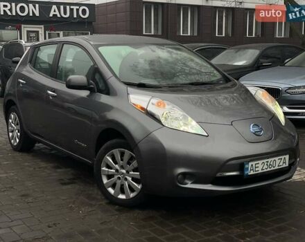 Серый Ниссан Лиф, объемом двигателя 0 л и пробегом 102 тыс. км за 8200 $, фото 1 на Automoto.ua