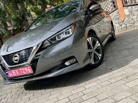 Серый Ниссан Лиф, объемом двигателя 0 л и пробегом 164 тыс. км за 10900 $, фото 1 на Automoto.ua