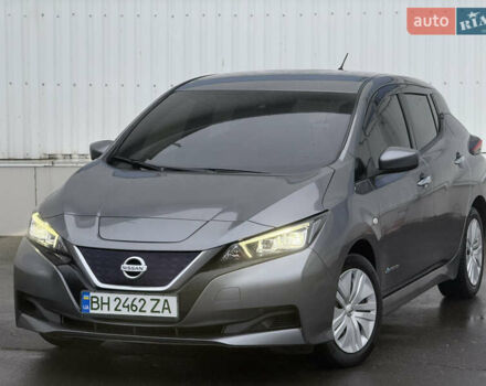 Серый Ниссан Лиф, объемом двигателя 0 л и пробегом 88 тыс. км за 11200 $, фото 1 на Automoto.ua