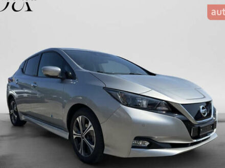 Серый Ниссан Лиф, объемом двигателя 0 л и пробегом 145 тыс. км за 12750 $, фото 1 на Automoto.ua