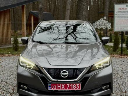 Сірий Ніссан Ліф, об'ємом двигуна 0 л та пробігом 130 тис. км за 11999 $, фото 1 на Automoto.ua