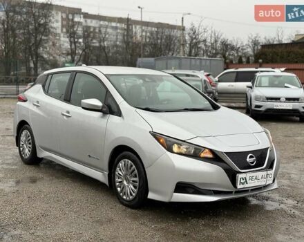 Серый Ниссан Лиф, объемом двигателя 0 л и пробегом 113 тыс. км за 12500 $, фото 1 на Automoto.ua